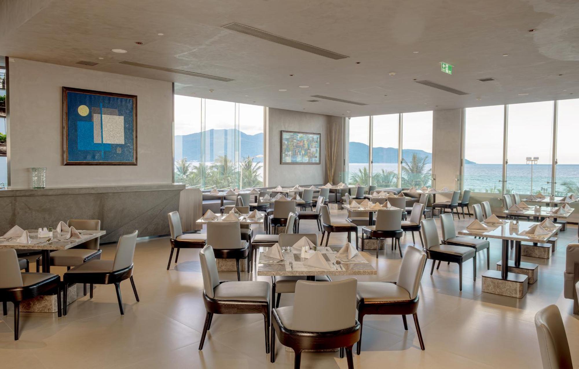 M Hotel Danang Eksteriør billede Restaurant
