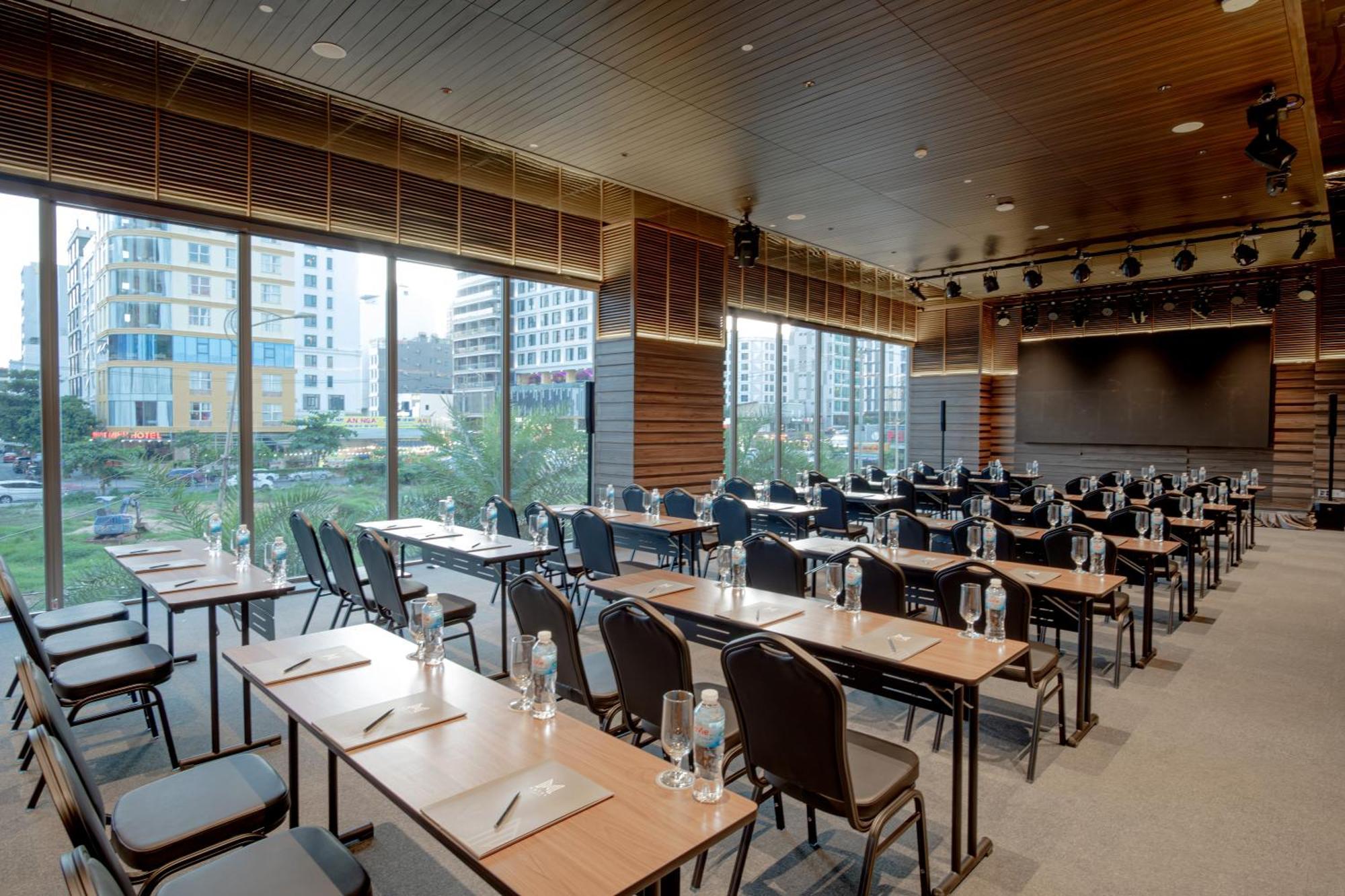 M Hotel Danang Eksteriør billede The Auditorium